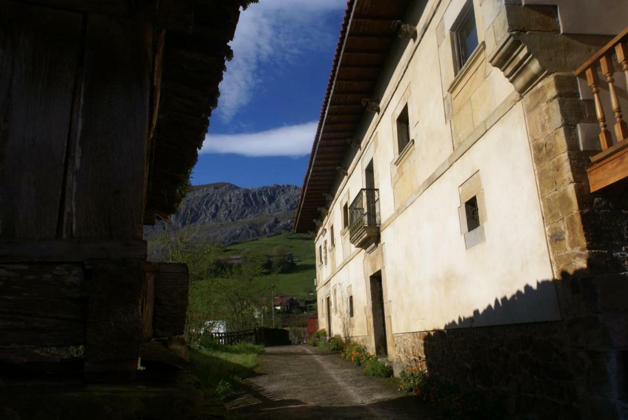 Palacio Rural De Inguanzo De Cabrales Villa Exterior photo